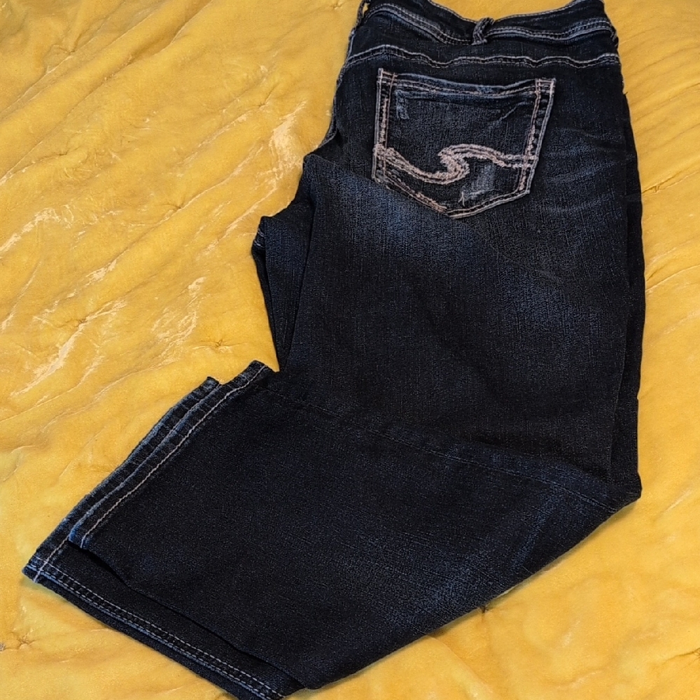 Silver Jeans Dark Indigo Suki Capri